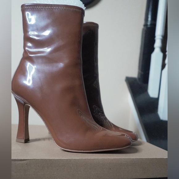 Steve Madden Tabatha Booties - Picture 3 of 10